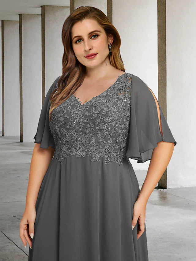 Wholesale A-Line Plus Size Curve Mother of the Bride Dresses Elegant Dress Formal Floor Length Short Sleeve V Neck Chiffon with Pleats Appliques